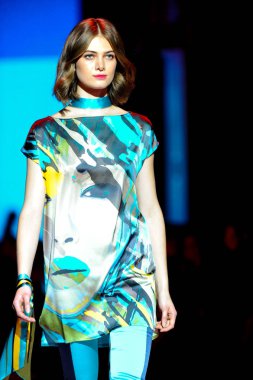 Toronto kadın moda haftası