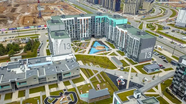 Novo Complexo Residencial Com Belas Casas Pátio Moderno Moscovo Rússia — Fotografia de Stock