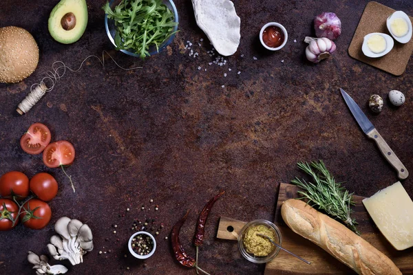 Fast snack ingredientes, hambúrguer e menu de sanduíche. Quadro do restaurante, espaço da cópia, vista superior, leigos lisos . — Fotografia de Stock