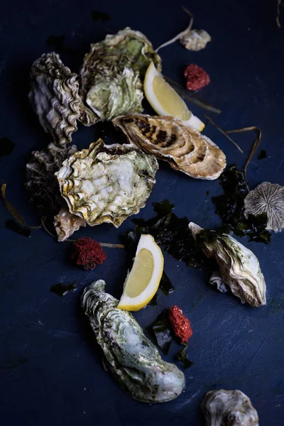 İstiridye, şarküteri çeşitleri.