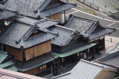 Dogo Onsen Honkan Japonya'da ayrıntılarını 