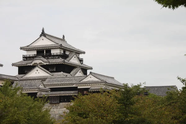 松山城堡长久以来，都在日本 — 图库照片
