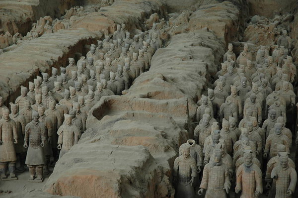 Sculptures at Terracotta army museum 