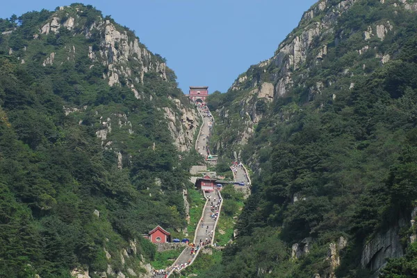 Escalera al cielo, Tai Shan — Foto de Stock