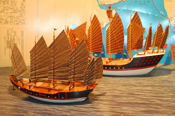 Modelos de navios antigos de madeira — Fotografia de Stock