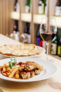 Japon restoranında Avrupa Geleneksel Gıda