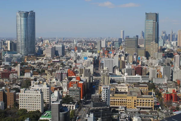 日に東京都市の景観 — ストック写真