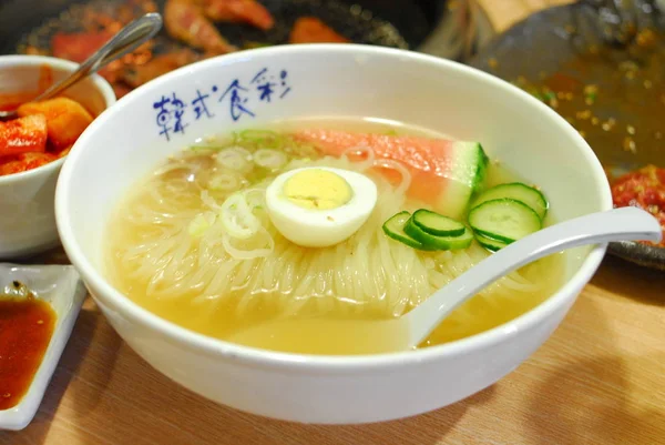 Φαγητό στο σπίτι Kikyo — Φωτογραφία Αρχείου