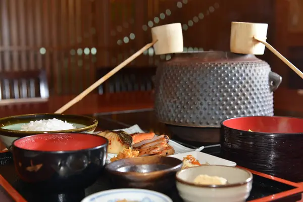 Питание в ресторане Chiyoda — стоковое фото