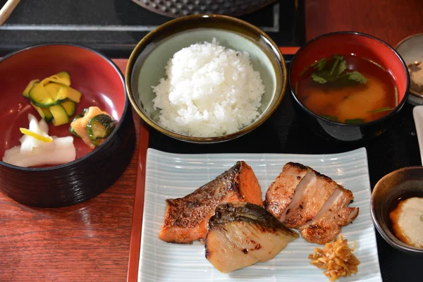 Meal set in Chiyoda restaurant — Stock Photo, Image