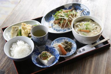 geleneksel Japon karmaşık akşam yemeği