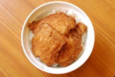 Kahvaltı, pirinç ve et