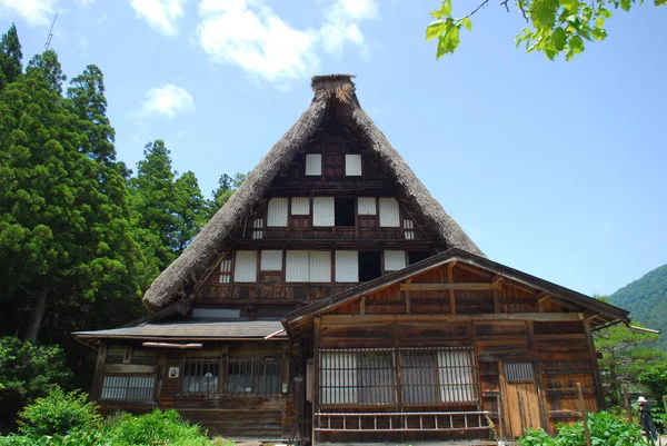 Village japonais dans le pays Toyama — Photo