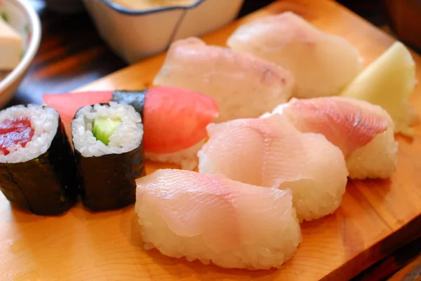 Mâncare japoneză delicioasă — Fotografie, imagine de stoc
