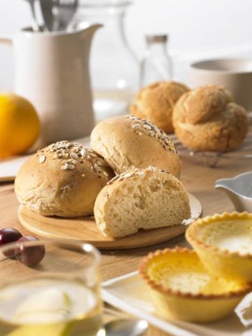 lezzetli çıtır ekmeği ile tohum kaplı