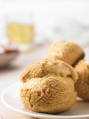 Pişmiş puf böreği tatlısı