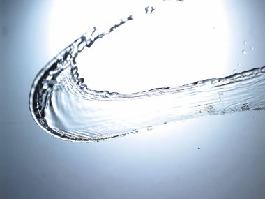 Kristal su sıçrama 