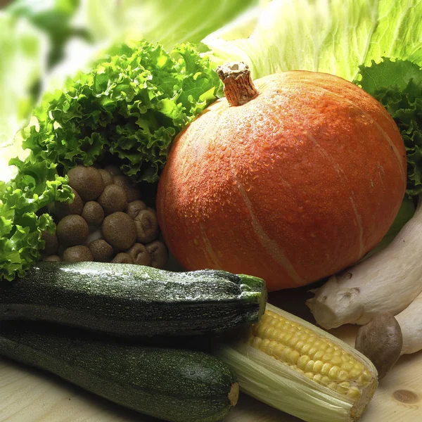 Verduras maduras y saludables — Foto de Stock