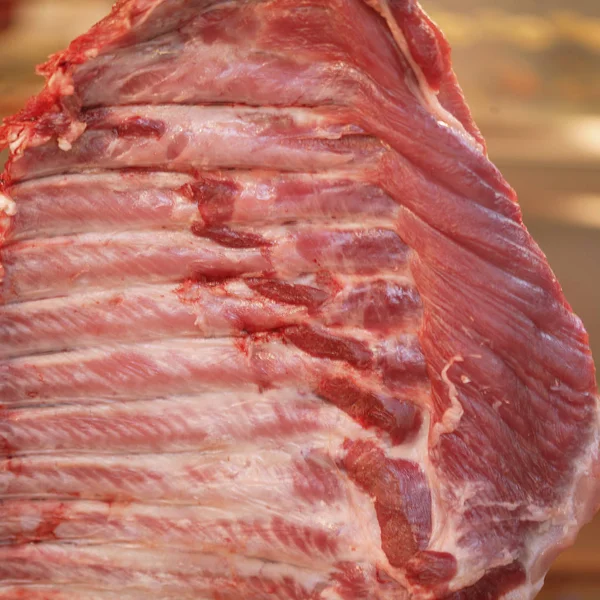 Partes de carne fresca em bruto — Fotografia de Stock