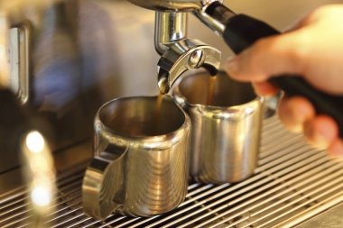 Barista kahve yapma  