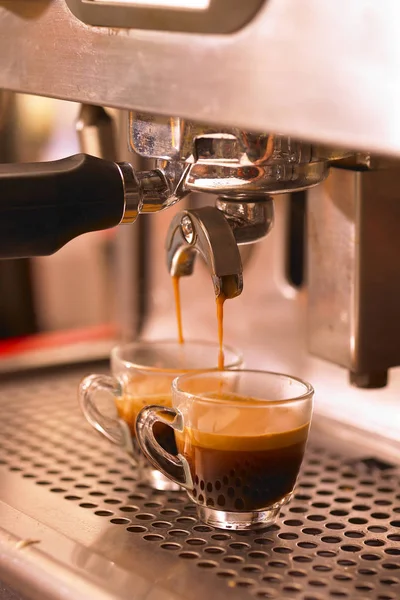 Máquina de café de perto — Fotografia de Stock