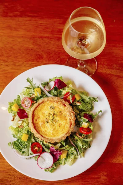 Pastel de salmón ahumado francés — Foto de Stock