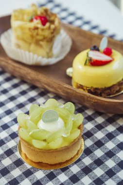 üzüm kule masaya kadar yakın 