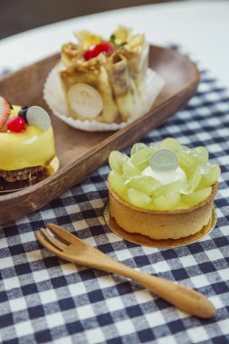 üzüm kule masaya kadar yakın 