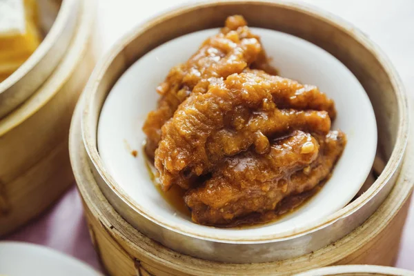 taucu sosu tavuk ayağı