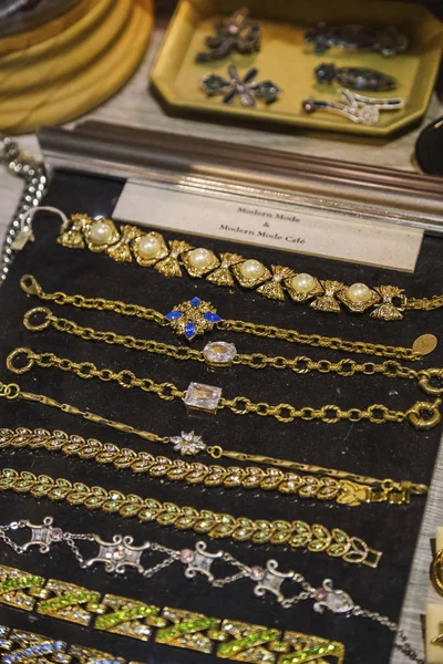 kadın güzel bilezik Store