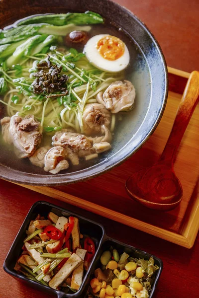 Mantarlı tavuk çorbası