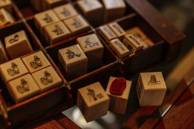 eski ahşap mühür blokları