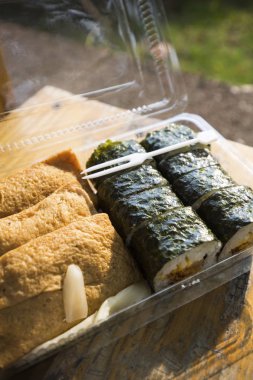 Inari-zushi suşi pirinç