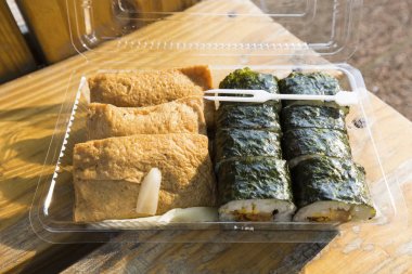 Inari-zushi suşi pirinç