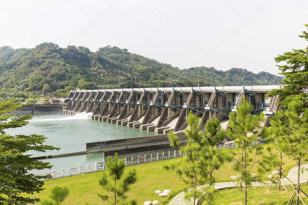 Shihgang Dam with water