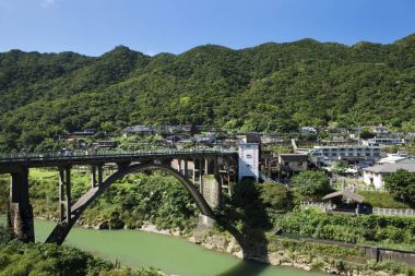 Tayvan 'da modern köprü