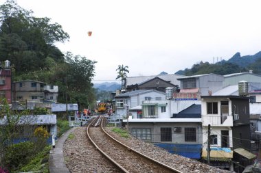 neiwan tren istasyonu 