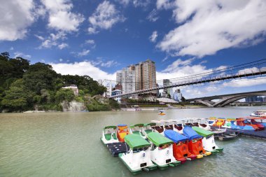 Tayvan 'da modern köprü