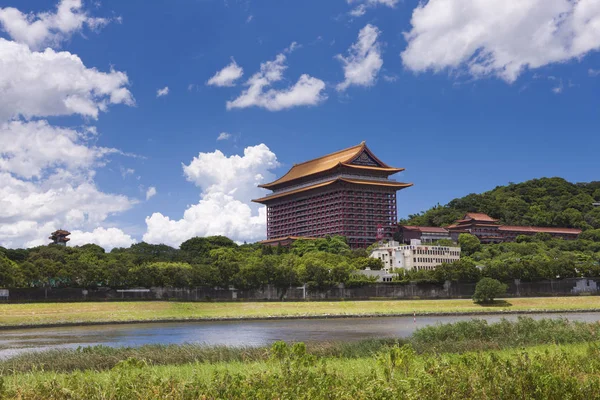Edificio del gran hotel en Taiwán — Foto de Stock
