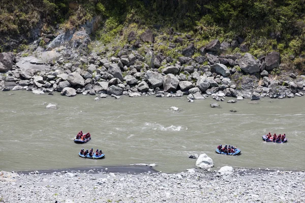 güzel manzara yeşil dağ ve nehir yeni Taipei, Tayvan