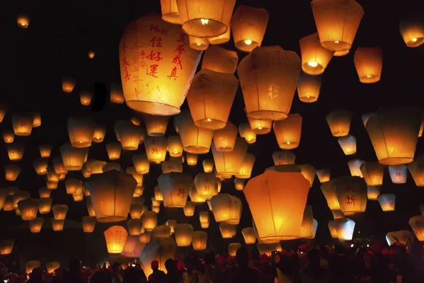 Cielo Nocturno Negro Hermosas Luces Linterna Festival — Foto de Stock