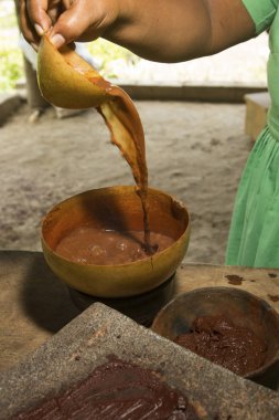 Kakao ezmesi kase gündüz dökme el closeup