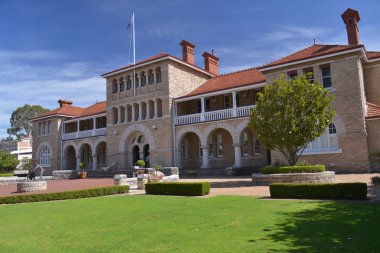 Perth nane güneşli gün bina