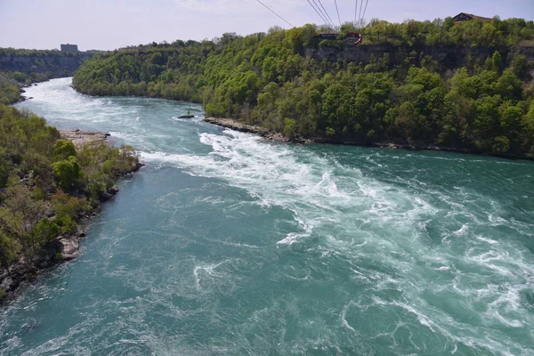 Vackra River Niagarafallen Gröna Parker — Stockfoto