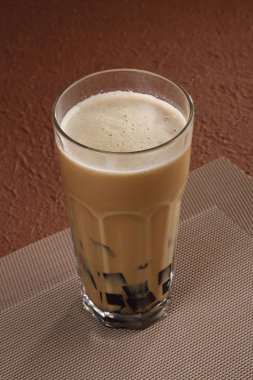 Tayvanlı kabarcık çay