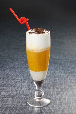 lezzetli mango smoothie, yakından görmek 