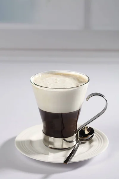 Närbild Restaurang Gjorde Portion Kaffe Som Placeras Bord — Stockfoto