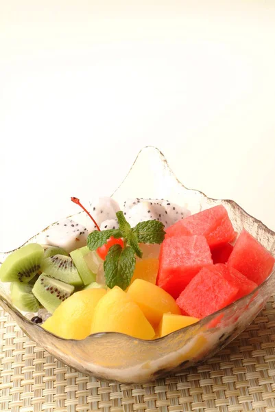 Fecho Chapa Com Porção Frutas Mistas — Fotografia de Stock