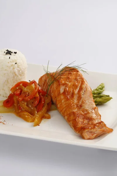 Filete Salmón Con Arroz Vista Cerca —  Fotos de Stock