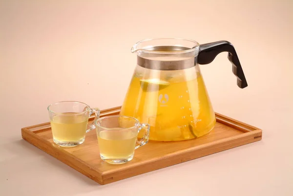 Лимонный Чайный Сервиз Деревянной Доске — стоковое фото